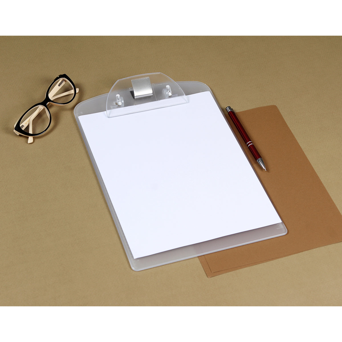Tabla de plástico con clip para documentos DK-037